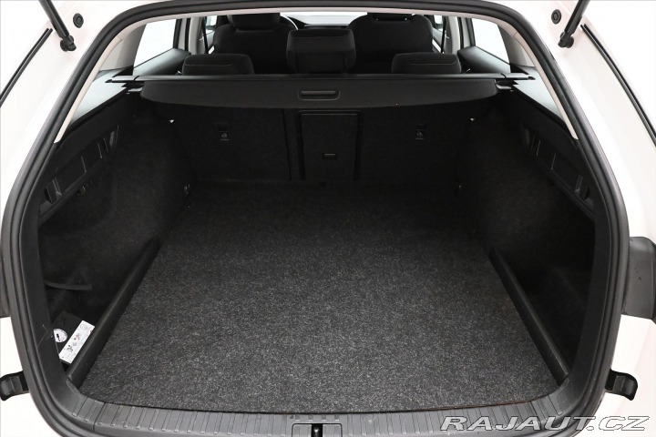 Škoda Octavia 1,4 TSI iV 110 kW DSG Amb 2022