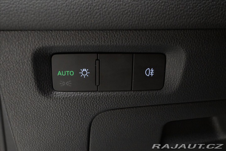 Škoda Octavia 1,4 TSI iV 110 kW DSG Amb 2022