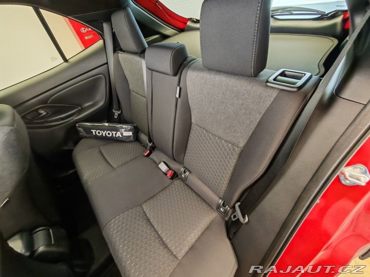 Toyota Yaris Cross 1.5 Hybrid 4x4 Style 2026