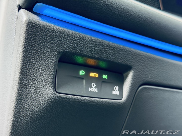 Volkswagen Passat 1.5Tsi*TAŽ*MASAŽE*360°KAM 2025