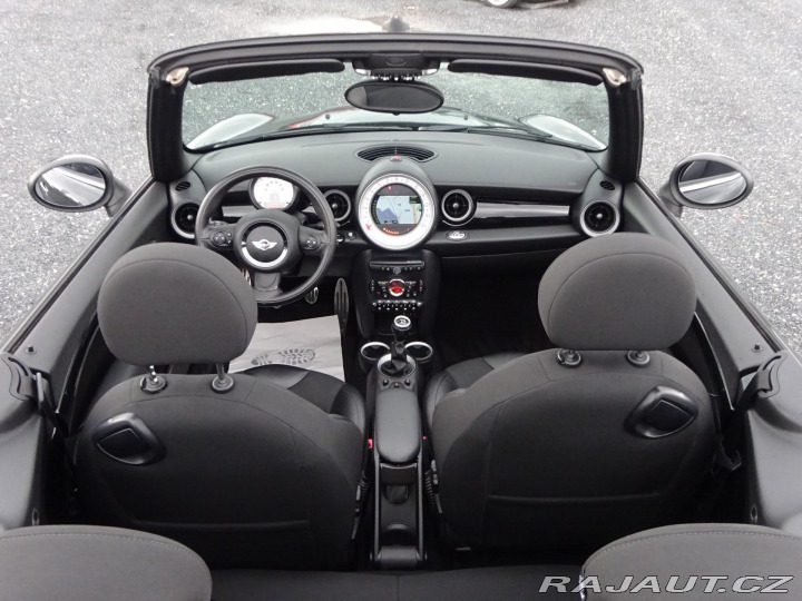 Mini Cooper S 1.6 135kW KABRIO KŮŽE 2012