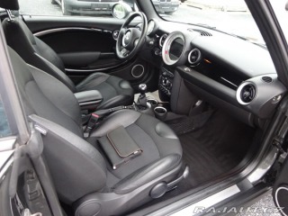 Mini Cooper S 1.6 135kW KABRIO KŮŽE 2012