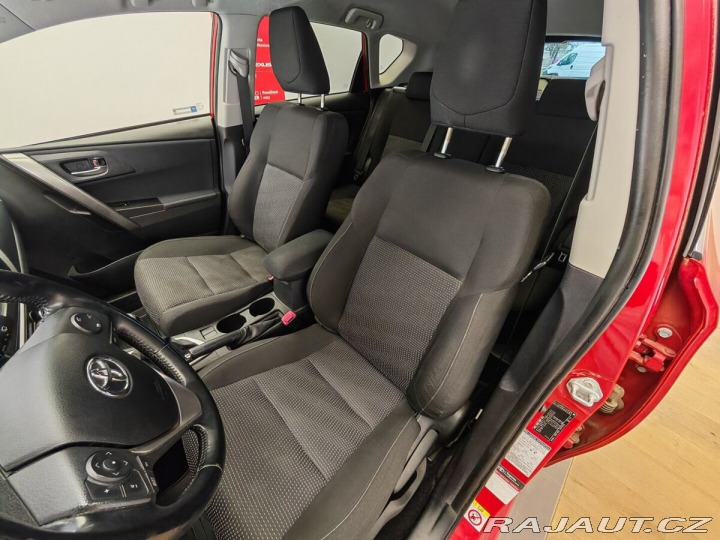 Toyota Auris 1.3 Dual VVT-i Active 2013