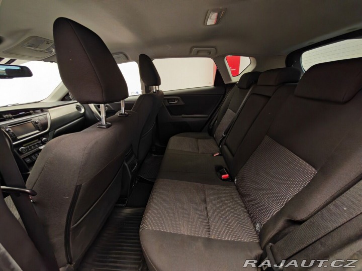 Toyota Auris 1.3 Dual VVT-i Active 2013
