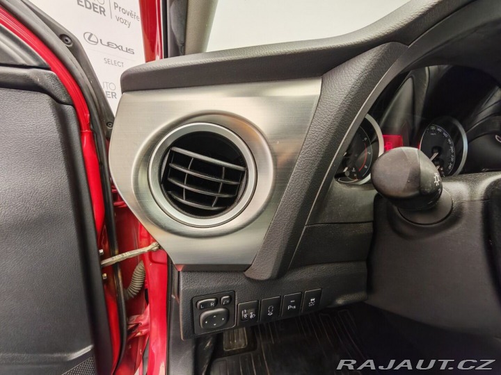 Toyota Auris 1.3 Dual VVT-i Active 2013