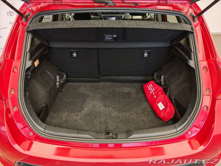 Toyota Auris 1.3 Dual VVT-i Active 2013