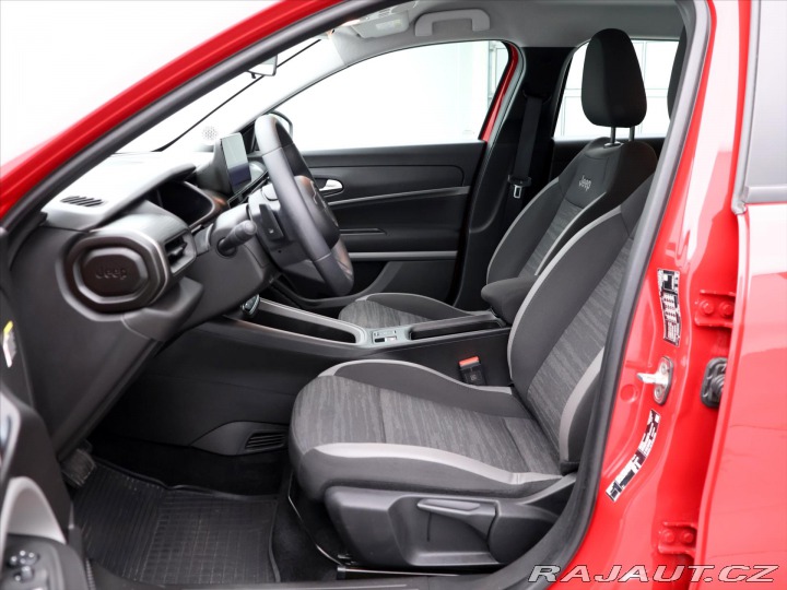Jeep Avenger 1,2 74kW CZ e-Hybrid Long 2024