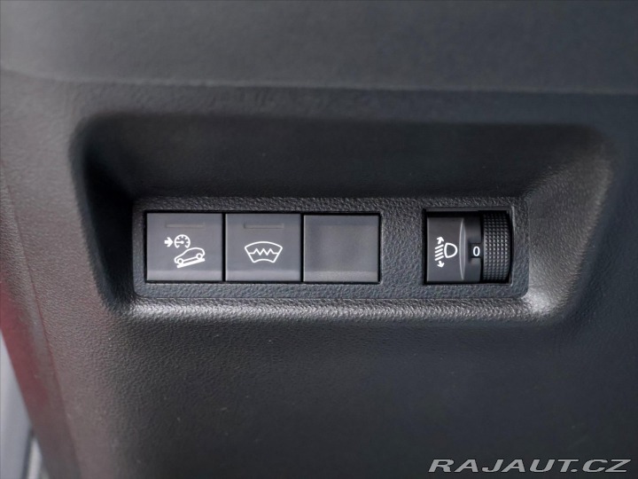 Jeep Avenger 1,2 74kW CZ e-Hybrid Long 2024