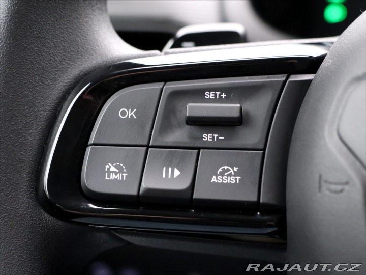 Jeep Avenger 1,2 74kW CZ e-Hybrid Long 2024