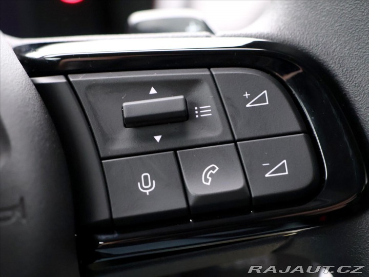 Jeep Avenger 1,2 74kW CZ e-Hybrid Long 2024