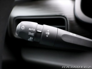 Jeep Avenger 1,2 74kW CZ e-Hybrid Long 2024