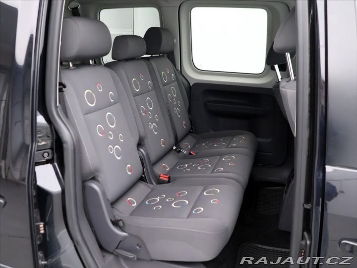Volkswagen Caddy 1,6 TDI 75kW DSG Tažné Se 2012