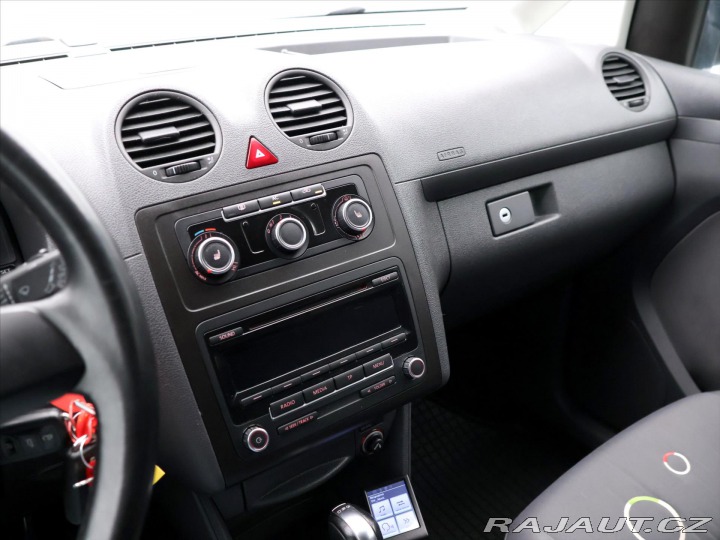 Volkswagen Caddy 1,6 TDI 75kW DSG Tažné Se 2012