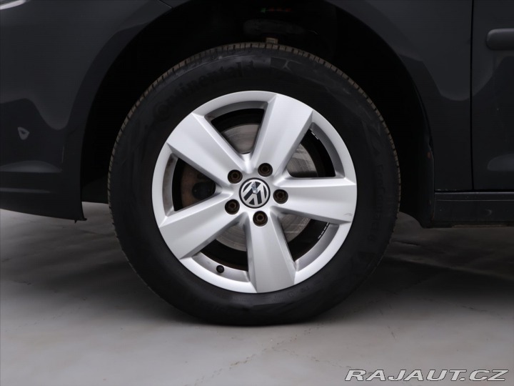 Volkswagen Caddy 1,6 TDI 75kW DSG Tažné Se 2012