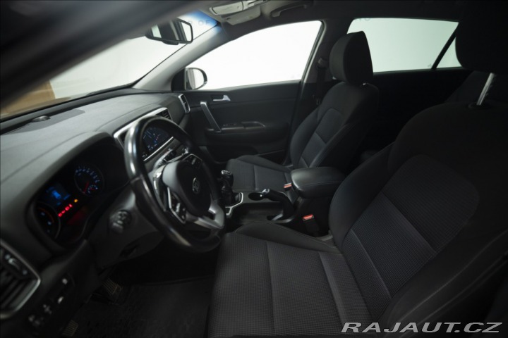 Kia Sportage 1,6 CRDi NAVI KAMERA VÝHŘ 2021