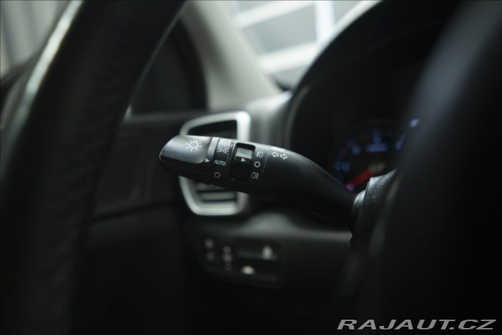 Kia Sportage 1,6 CRDi NAVI KAMERA VÝHŘ 2021