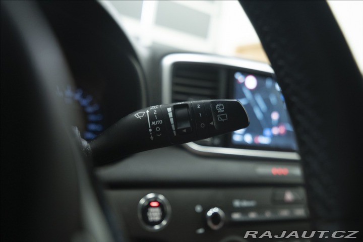 Kia Sportage 1,6 CRDi NAVI KAMERA VÝHŘ 2021