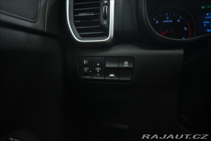 Kia Sportage 1,6 CRDi NAVI KAMERA VÝHŘ 2021