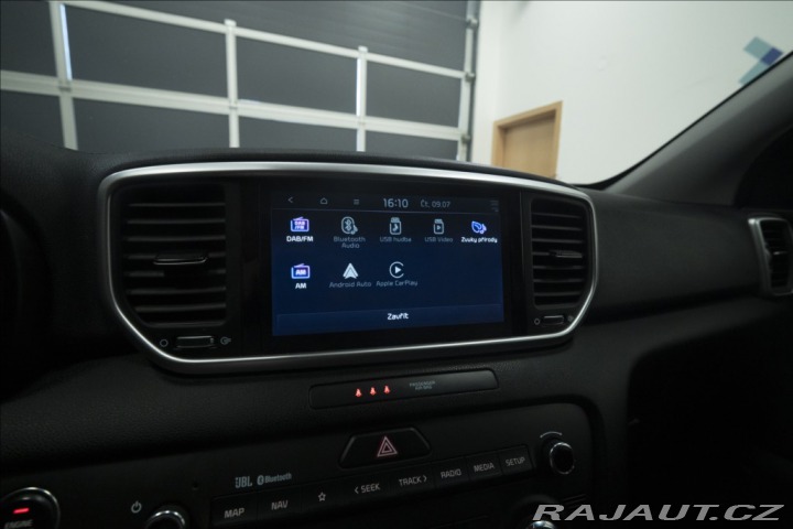 Kia Sportage 1,6 CRDi NAVI KAMERA VÝHŘ 2021
