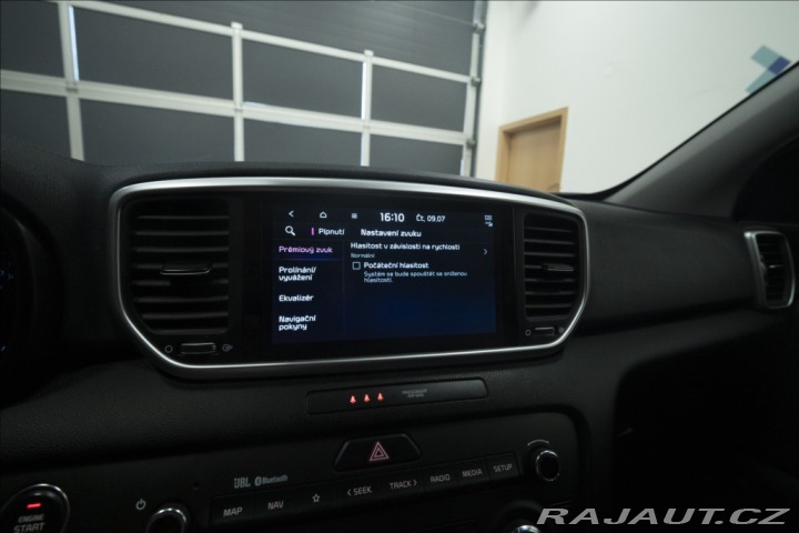 Kia Sportage 1,6 CRDi NAVI KAMERA VÝHŘ 2021