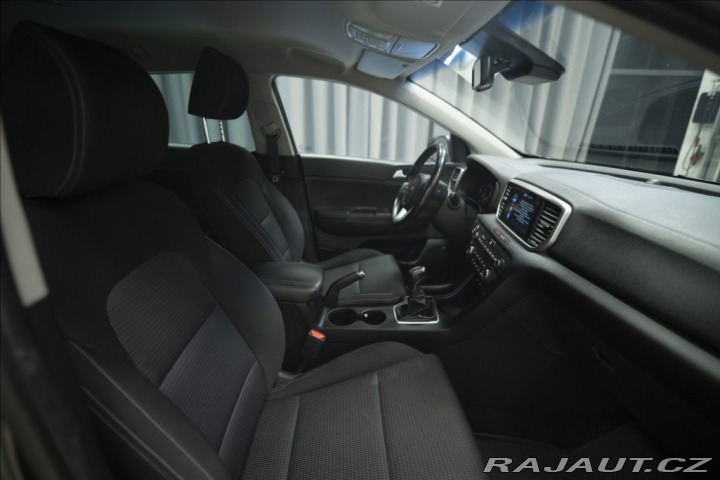 Kia Sportage 1,6 CRDi NAVI KAMERA VÝHŘ 2021