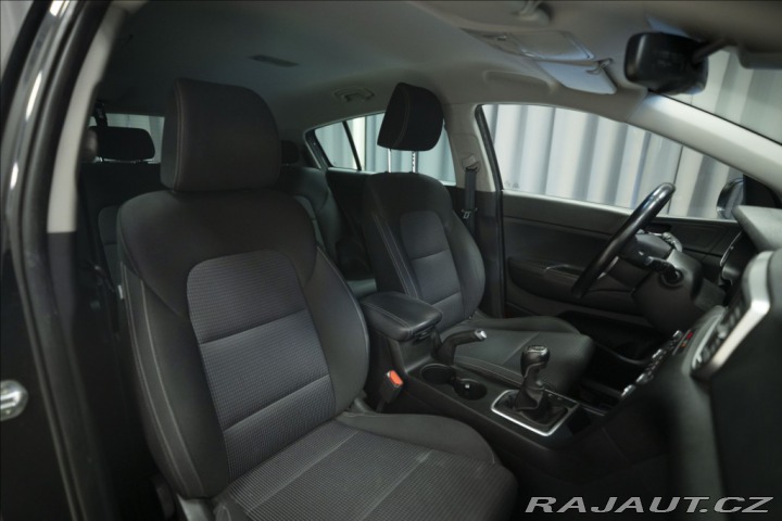 Kia Sportage 1,6 CRDi NAVI KAMERA VÝHŘ 2021