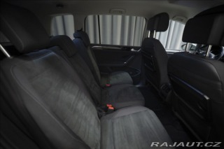 Volkswagen Touran 2,0 TDI MASÁŽ KAMERA VÝHŘ 2015