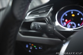 Volkswagen Touran 2,0 TDI MASÁŽ KAMERA VÝHŘ 2015
