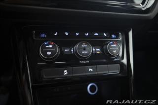 Volkswagen Touran 2,0 TDI MASÁŽ KAMERA VÝHŘ 2015