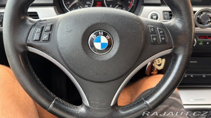 BMW 3 3,0 e90 330xD 1800