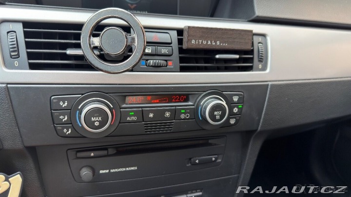 BMW 3 3,0 e90 330xD 1800