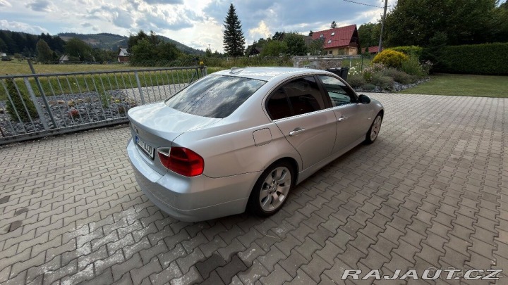 BMW 3 3,0 e90 330xD 1800