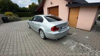 BMW 3 3,0   e90 330xD 1800