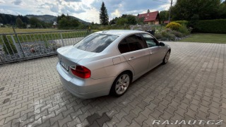 BMW 3 3,0   e90 330xD 1800