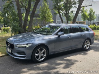 Volvo V90 D4 Momentum, nájezd 140ti 2017