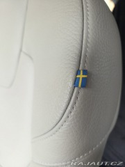 Volvo V90 D4 Momentum, nájezd 140ti 2017