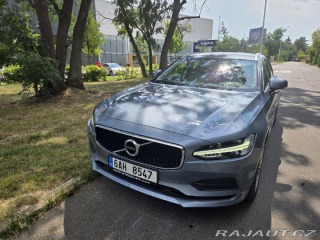 Volvo V90 D4 Momentum, nájezd 140ti 2017