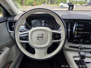 Volvo V90 D4 Momentum, nájezd 140ti 2017