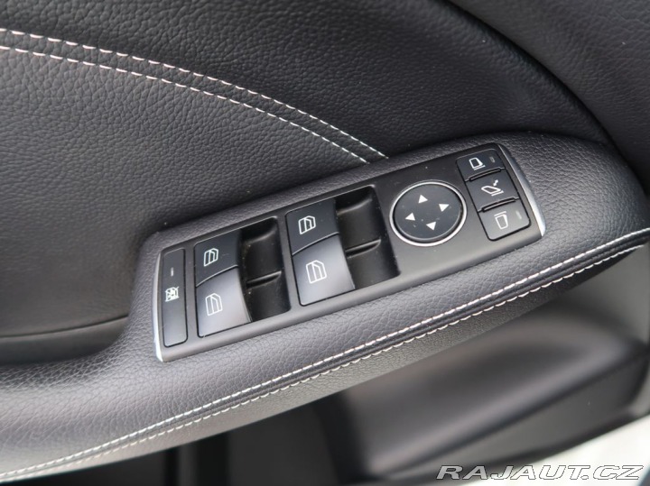 Mercedes-Benz B 1.6,115KW,Automat,Navigac 2013