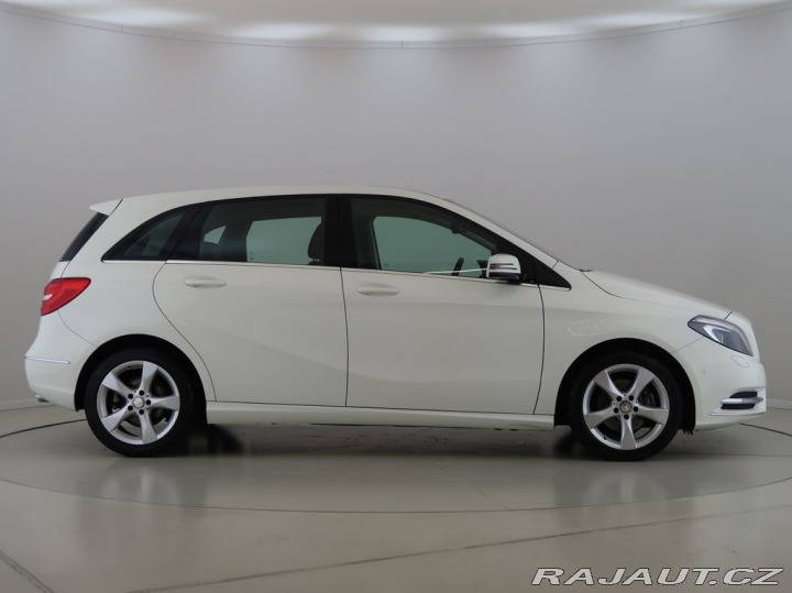 Mercedes-Benz B 1.6,115KW,Automat,Navigac 2013