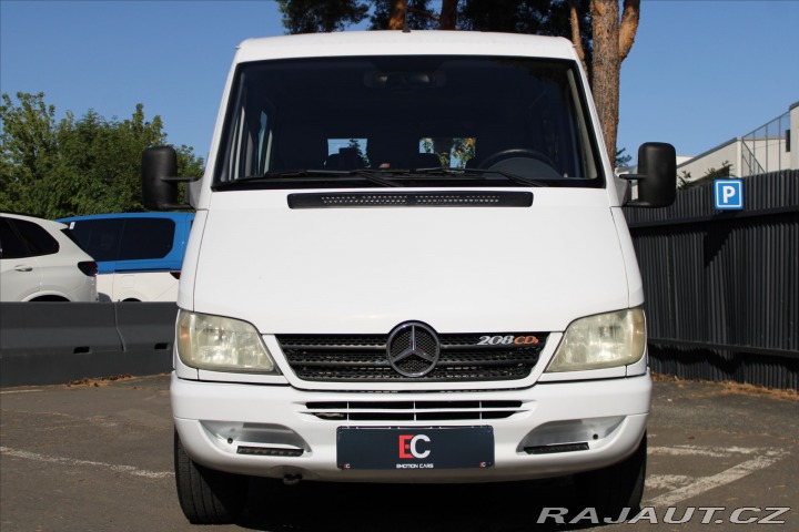 Mercedes-Benz Sprinter 208 CDi 9Míst/Tažné 2003