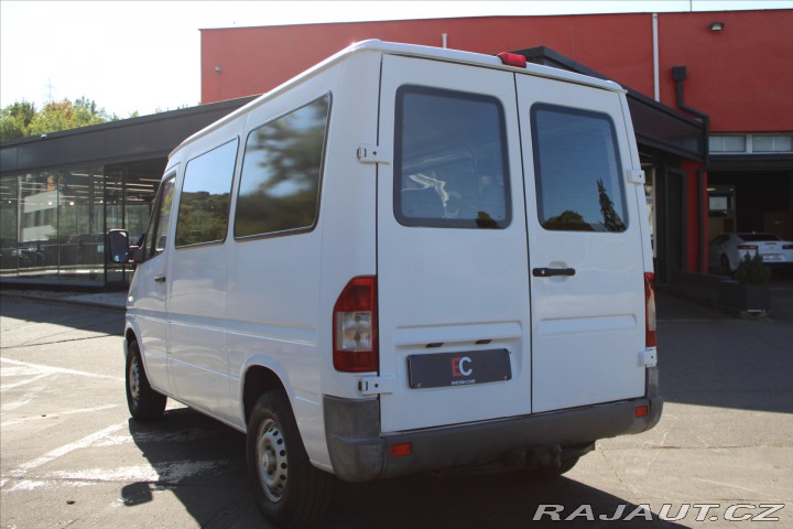Mercedes-Benz Sprinter 208 CDi 9Míst/Tažné 2003