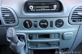 Mercedes-Benz Sprinter 208 CDi 9Míst/Tažné 2003