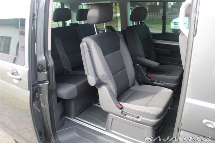 Volkswagen Multivan 2,0 TDi 103kW T5.1 SPEC 1800