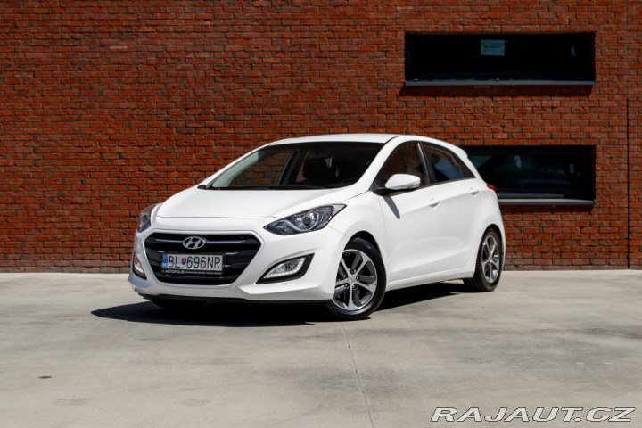 Hyundai i30 1.6 CRDi I Vyhrievané se 2016