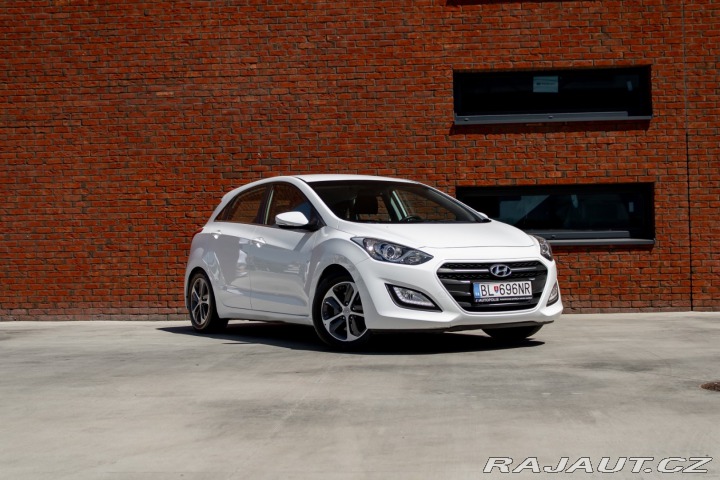 Hyundai i30 1.6 CRDi I Vyhrievané se 2016