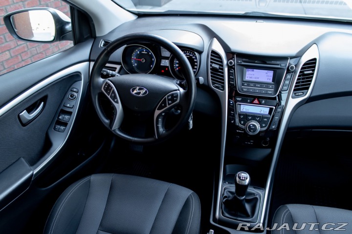 Hyundai i30 1.6 CRDi I Vyhrievané se 2016