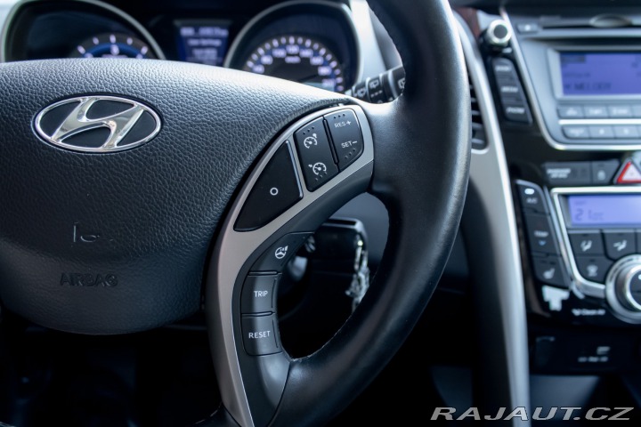 Hyundai i30 1.6 CRDi I Vyhrievané se 2016