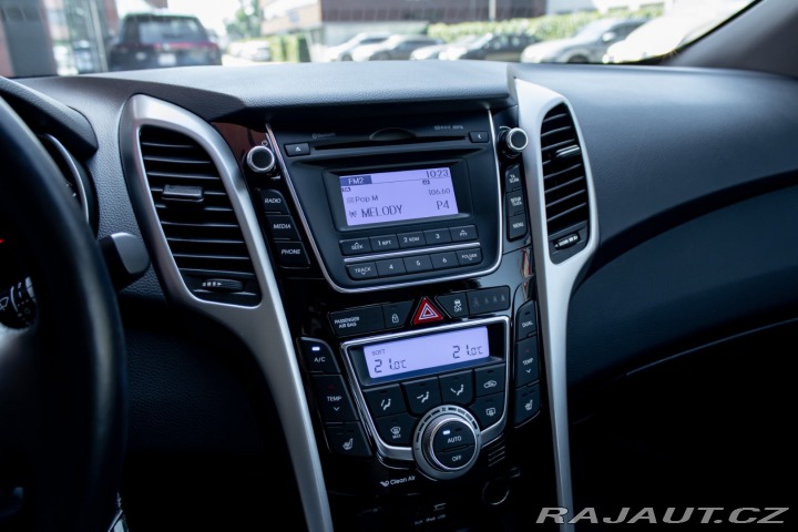 Hyundai i30 1.6 CRDi I Vyhrievané se 2016