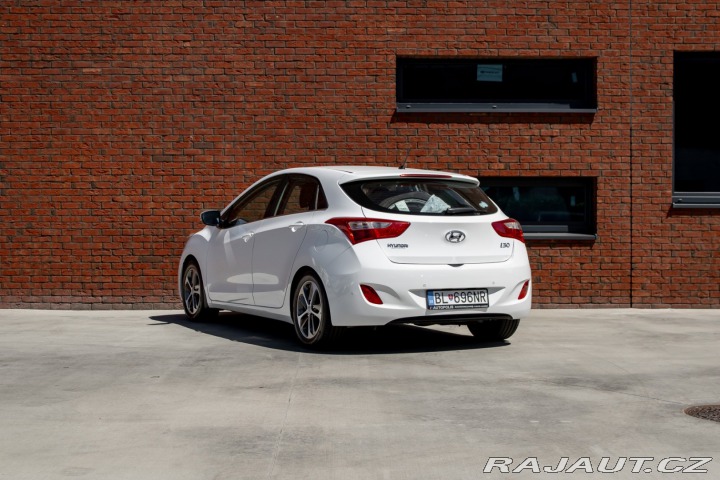 Hyundai i30 1.6 CRDi I Vyhrievané se 2016